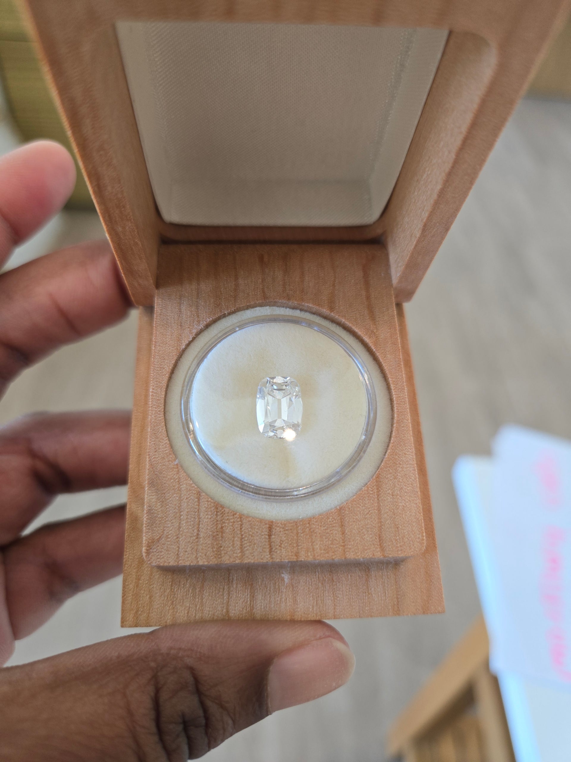 3.04 E VVS2 OLD MINE LAB DIAMOND